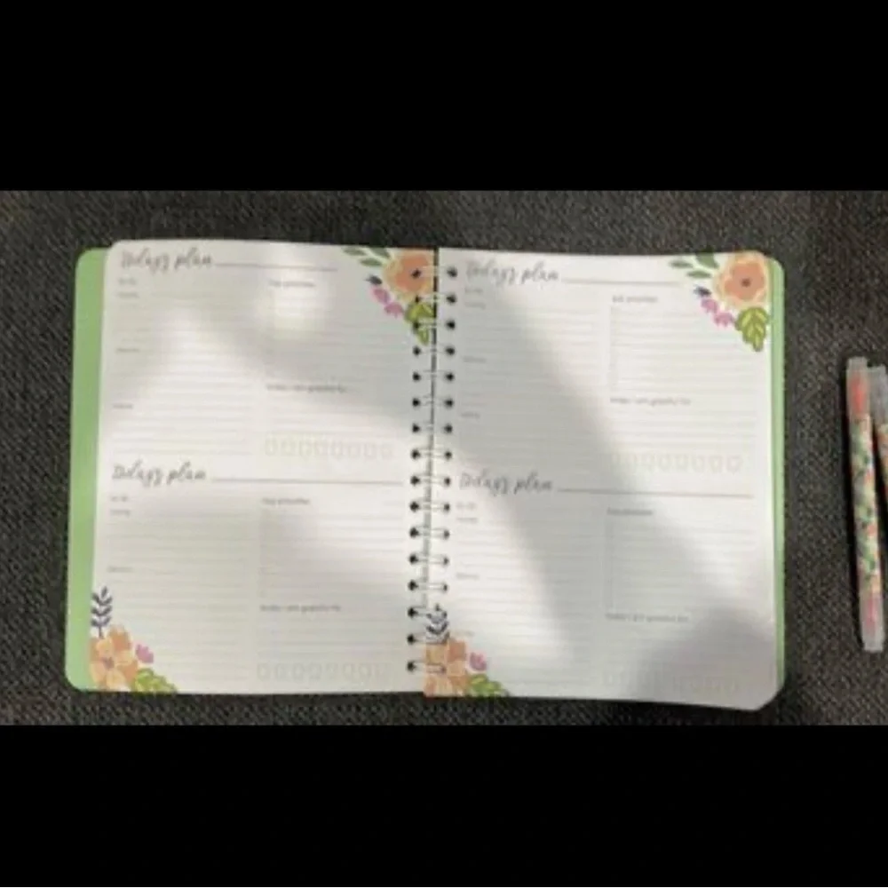 Floral Daily Planner with Pens